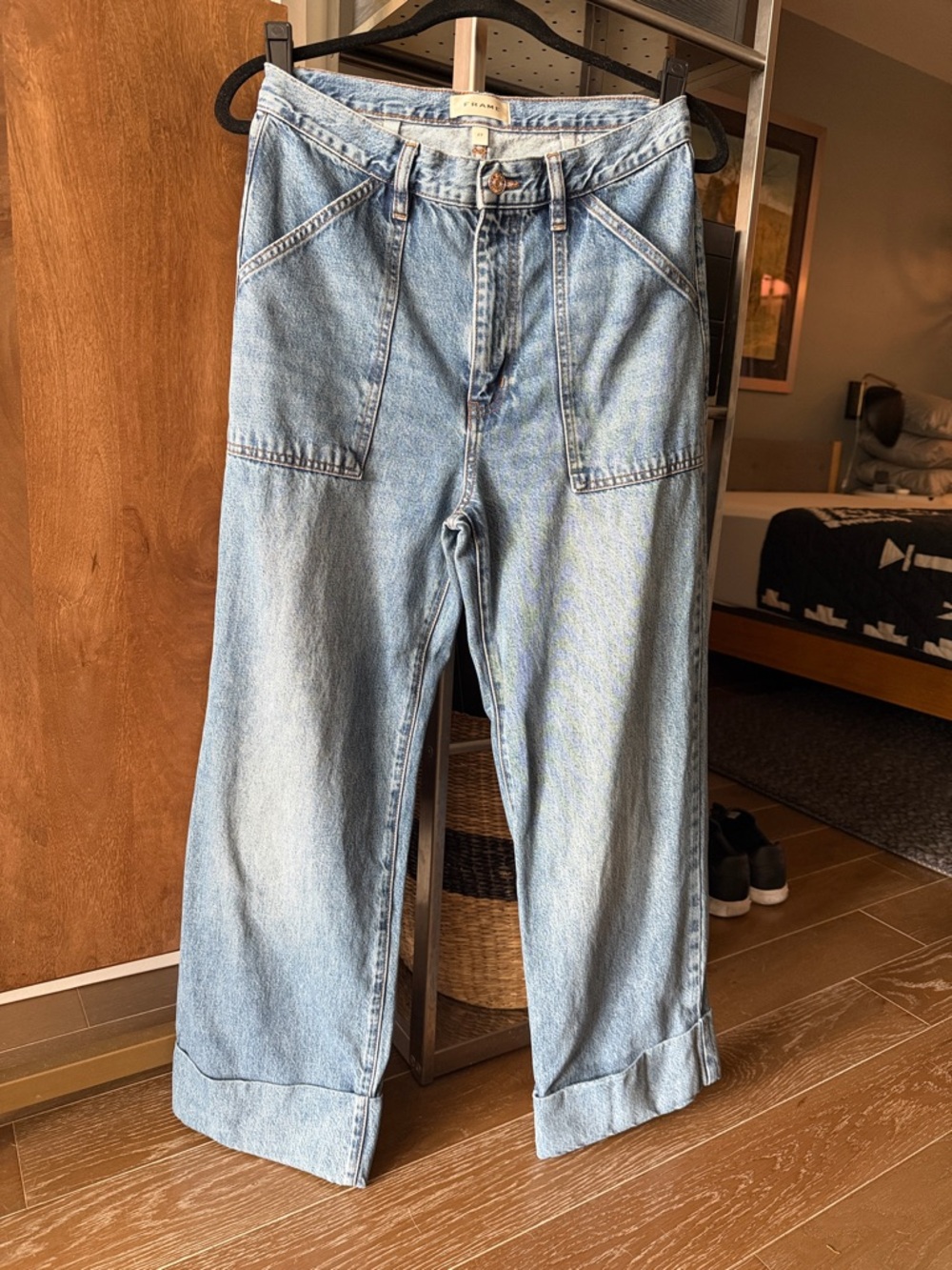 Frame Wide Leg Jeans